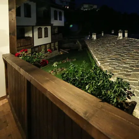 Guest House Leshten Πανσιόν 2*