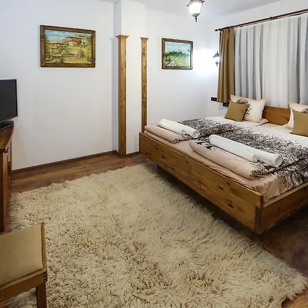 Πανσιόν Guest House Leshten 2*