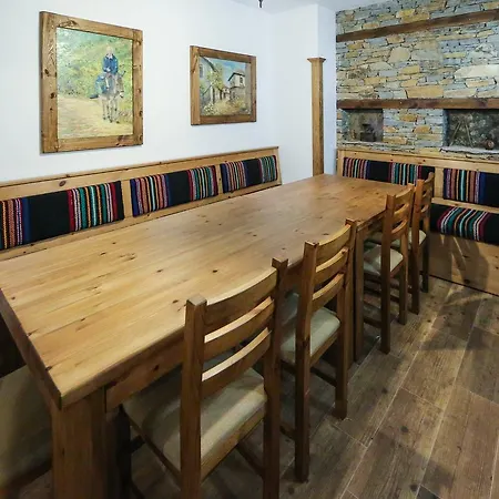 Guest House Leshten