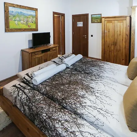 Guest House Leshten Πανσιόν